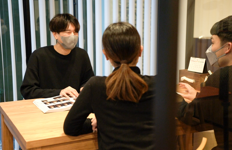 お施主様　打ち合わせ風景　写真