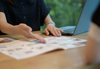 コーディネーター　手元　写真